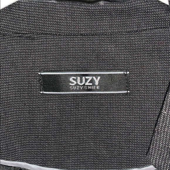 Blazer - Picture 2 of 2